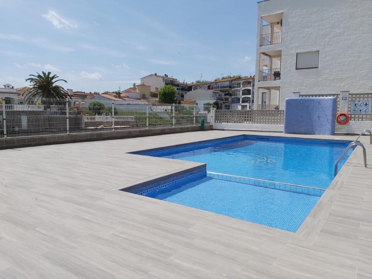VALIRA 14 EmpuriaRent Apartment Empuriabrava Exterior foto